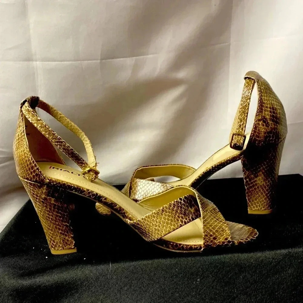 RIALTO WO SIZE 9.5 BROWN‎ SNAKESKIN-ANKLE STRAP 4” THICK  HEEL OPEN TOE SHOE